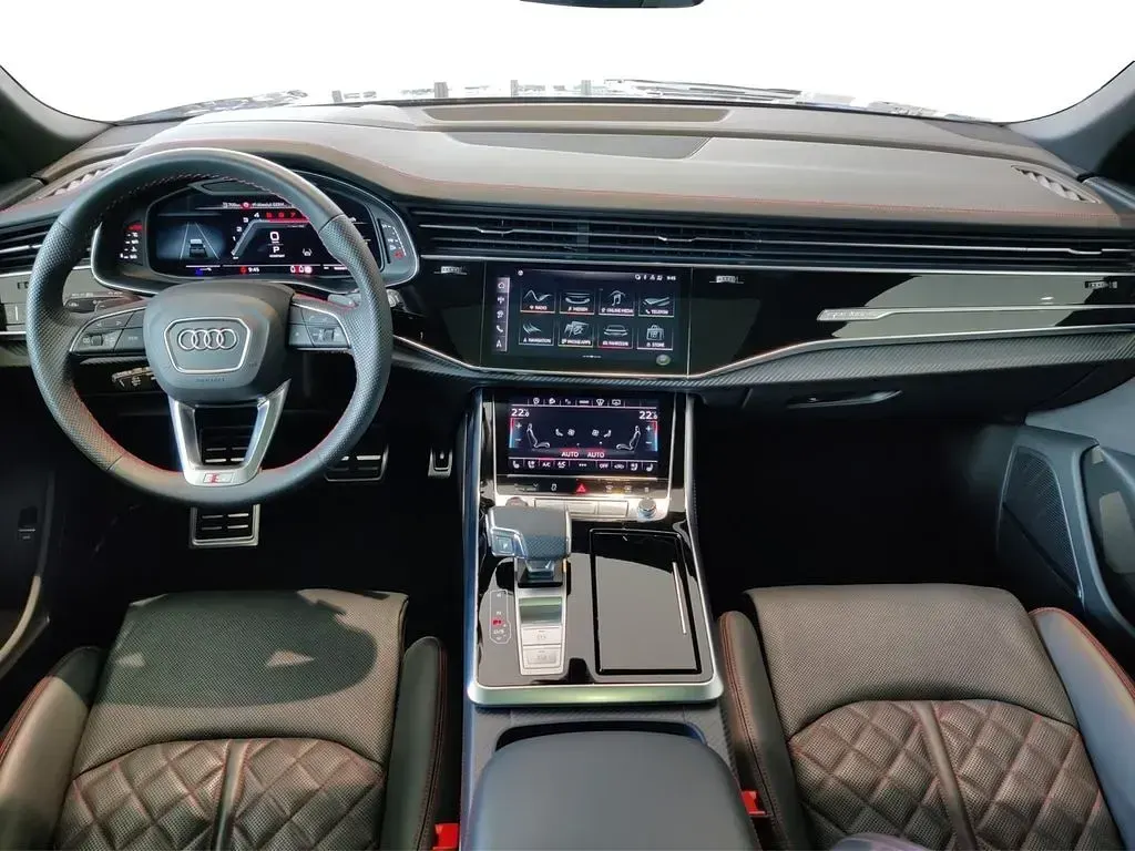 Gebraucht Audi SQ8 Sport 507 PS (372 kW) 2023 Grau SUV