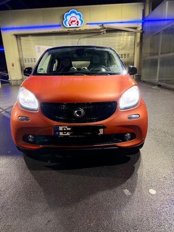Gebraucht Smart ForFour Passion 71 PS (52 kW) 2015 Orange Kleinwagen