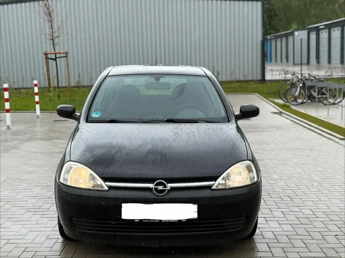 Używany Opel Corsa 80 KM (58 kW) 2003 Czarny Hatchback