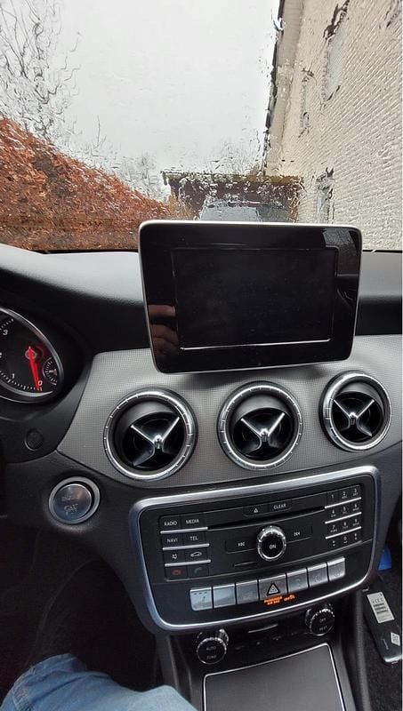 Gebraucht Mercedes CLA200 136 PS (100 kW) 2018 Schwarz Limousine