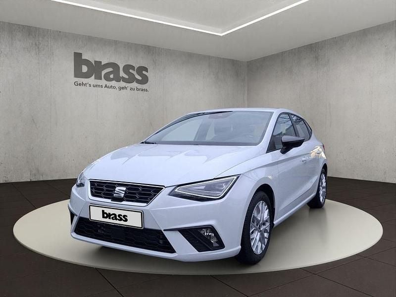 "nevada" weiss Neu 2024 Seat Ibiza FR Limousine | 20.950 € (Fairer Preis) - Bild 1/4