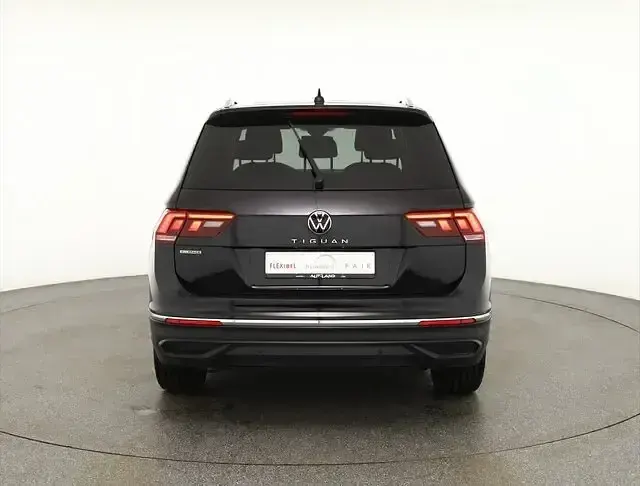 Gebraucht VW Tiguan Allspace Life 150 PS (110 kW) 2022 Andere SUV
