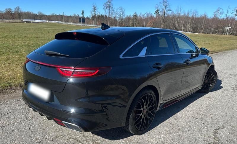 Gebraucht Kia ProCeed GT 204 PS (150 kW) 2021 Schwarz Kombi