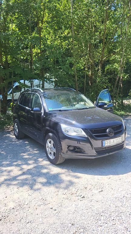 Schwarz Gebraucht 2008 VW Tiguan Sportline SUV | 6.800 € (Fairer Preis) - Bild 1/4