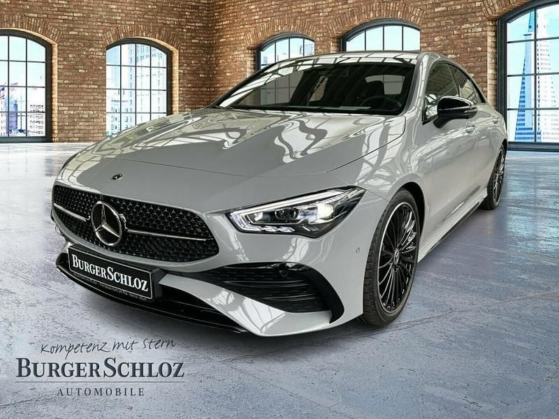 Manufaktur lack manufaktur alp Gebraucht 2025 Mercedes CLA180 Night Limousine | 39.790 € (Fairer Preis) - Bild 1/4