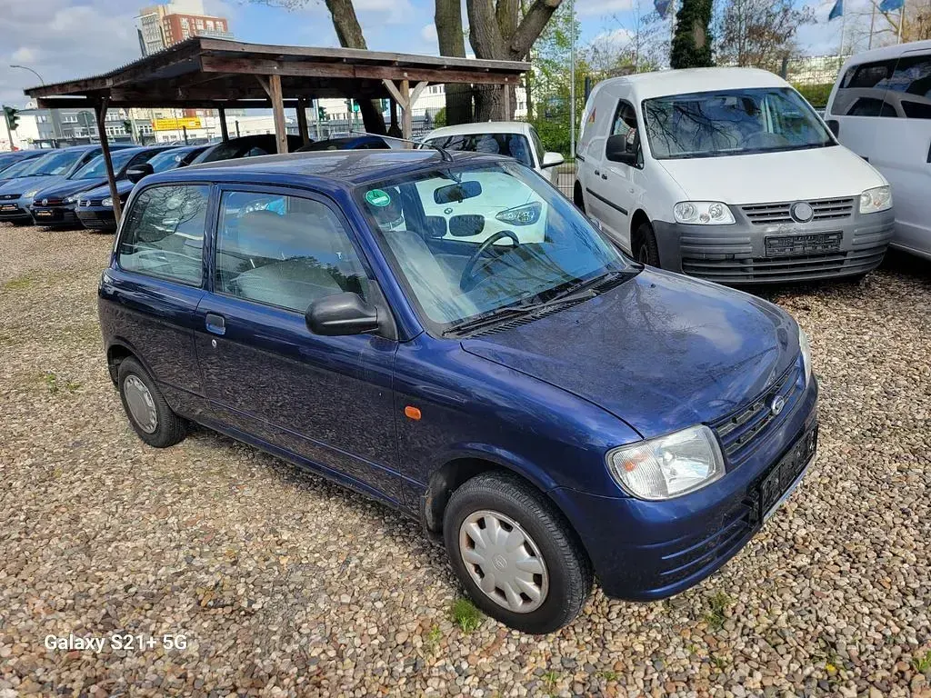 Gebraucht Daihatsu Cuore 56 PS (41 kW) 2000 Blau Kleinwagen