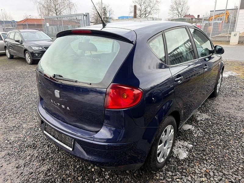 Gebraucht Seat Altea Stylance 102 PS (75 kW) 2010 Blau Kombi