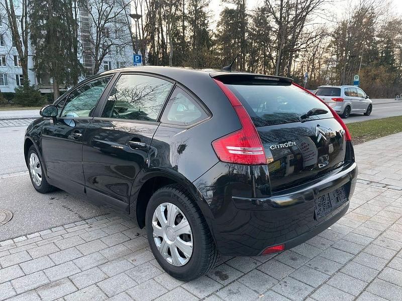 Gebraucht Citroën C4 Comfort 109 PS (80 kW) 2007 Schwarz obsidien/metallic Limousine