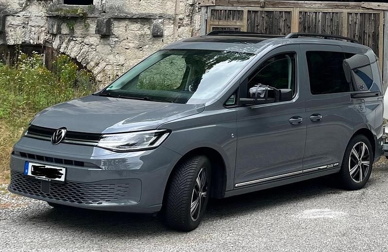 Grau Gebraucht 2024 VW Caddy Dark Label Van / Kleinbus | 28.499 € (Superpreis) - Bild 1/4