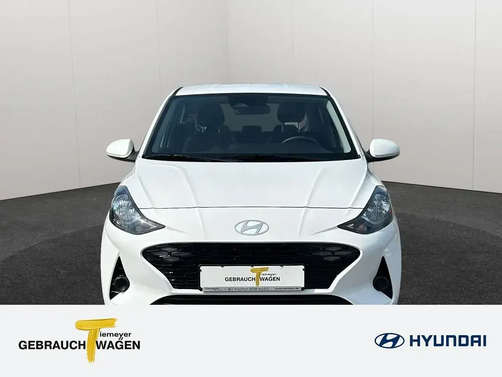 Gebraucht Hyundai i10 Trend 80 PS (58 kW) 2025 Schwarz Kleinwagen