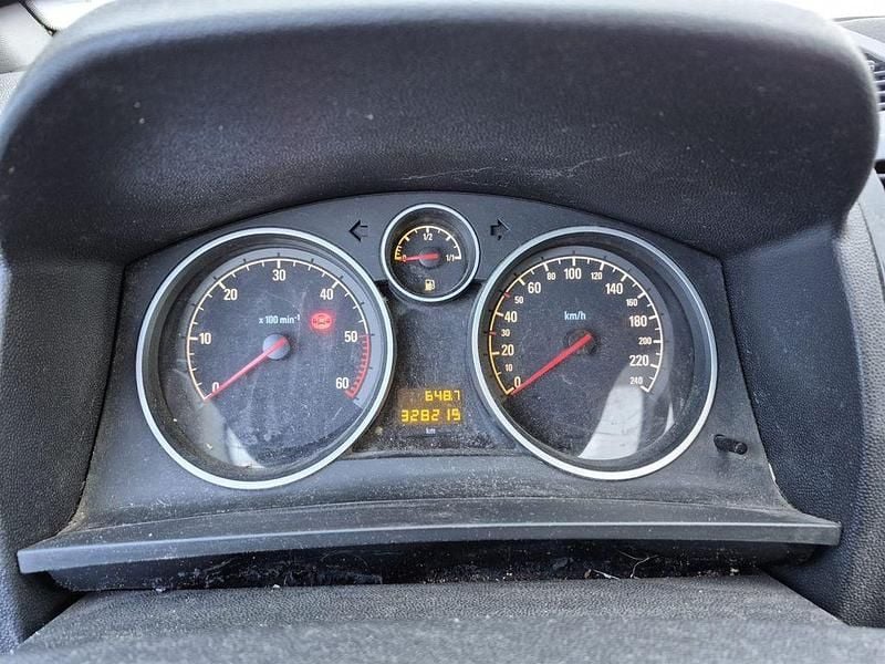 Gebraucht Opel Zafira Edition 125 PS (91 kW) 2010 Braun Van / Kleinbus