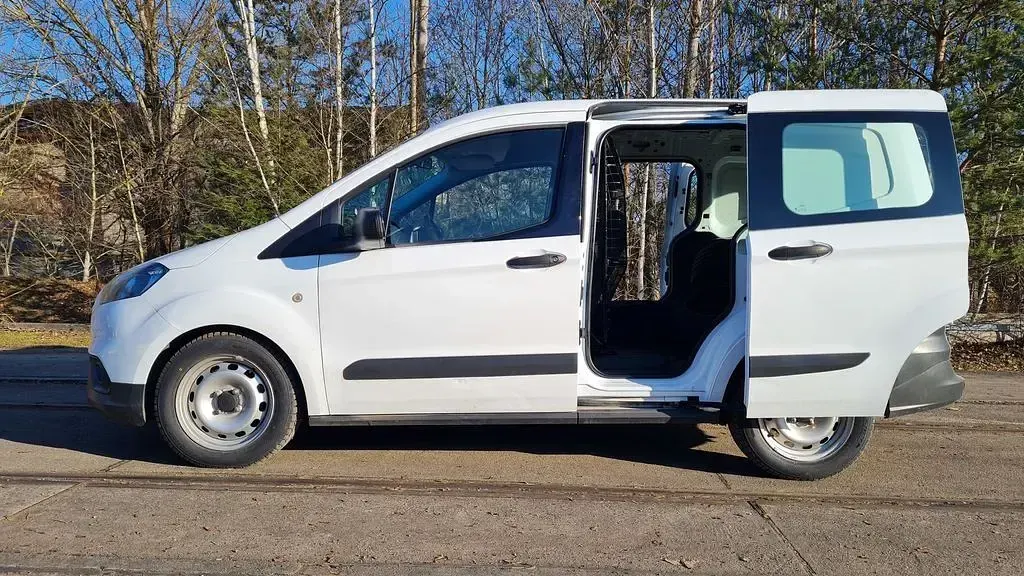 Używany Ford Transit 75 KM (55 kW) 2021 Biały Minivan