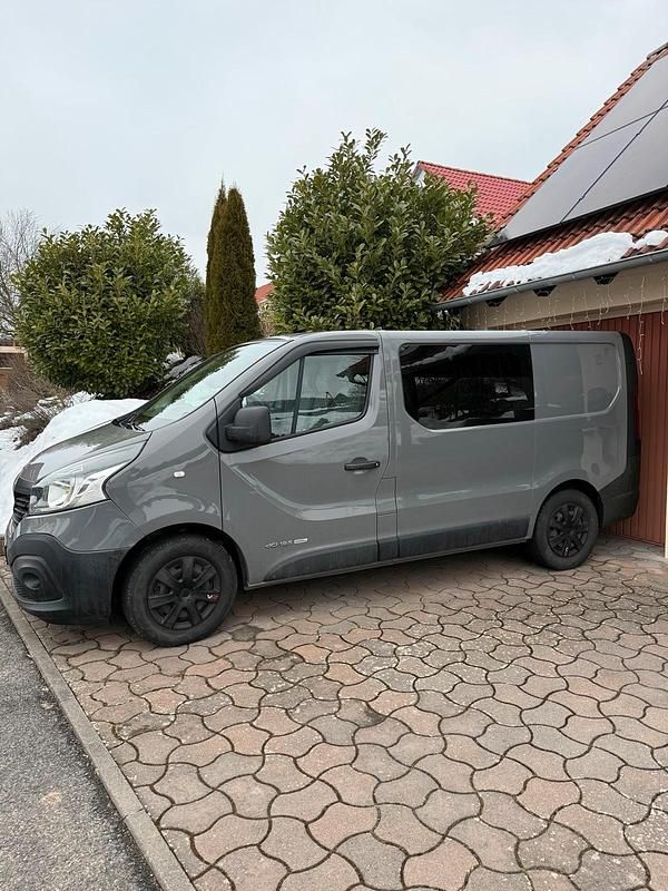 Gebraucht Renault Trafic 125 PS (91 kW) 2016 Grau Van / Kleinbus