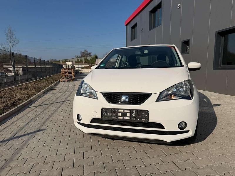 Gebraucht Seat Mii Chic 60 PS (44 kW) 2019 Weiß Kleinwagen