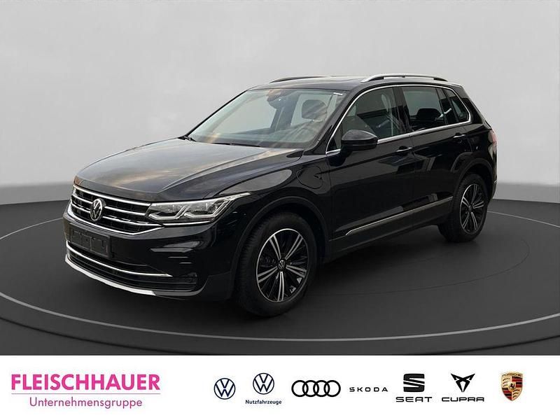 Schwarz Gebraucht 2021 VW Tiguan Elegance SUV | 30.990 € (Fairer Preis) - Bild 1/4