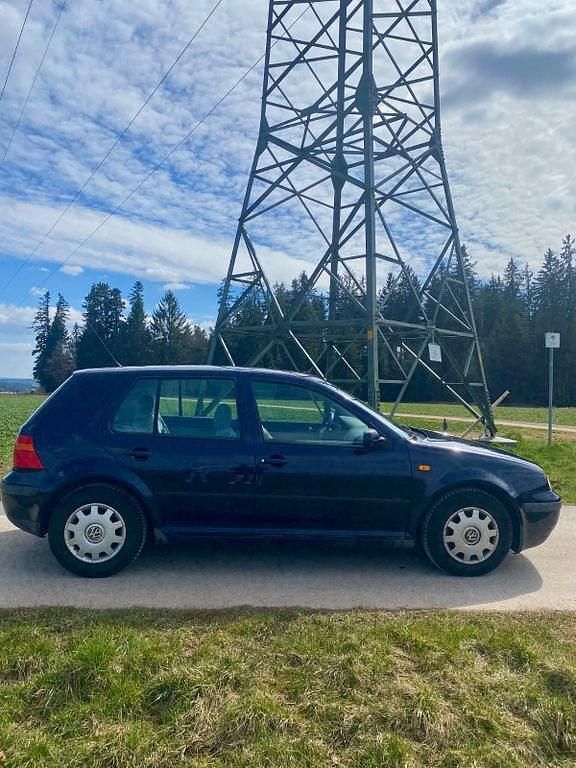 Gebraucht VW Golf III 101 PS (74 kW) 1998 Blau Limousine