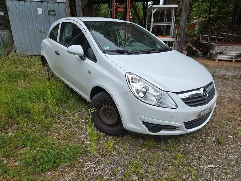 Gebraucht Opel Corsa Selection 60 PS (44 kW) 2009 Weiß Kleinwagen