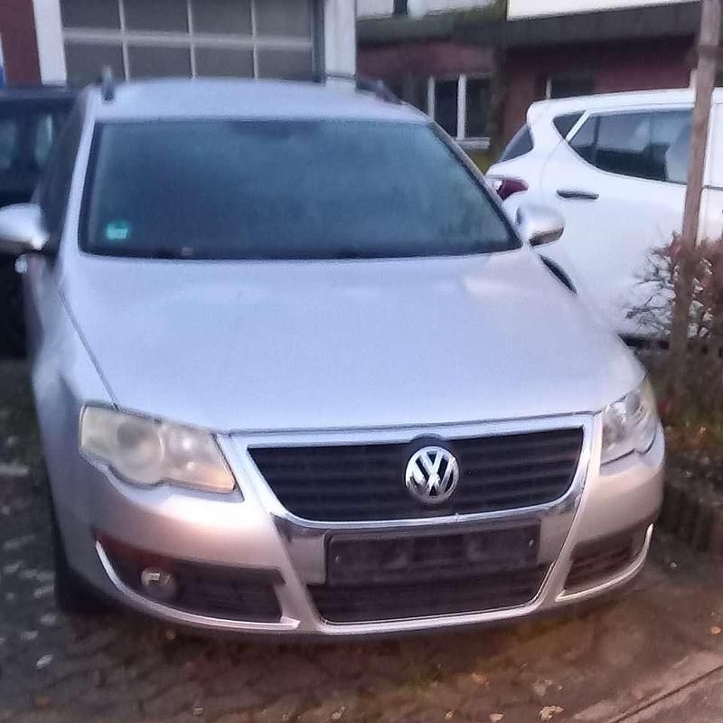Silber Gebraucht 2006 VW Passat Trendline Kombi | 1.000 € (Superpreis) - Bild 1/1