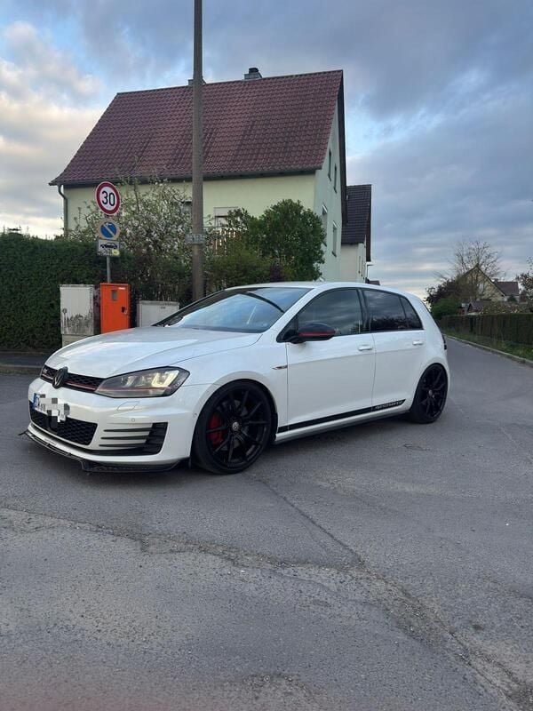 Weiß Gebraucht 2014 VW Golf VII GTI Limousine | 13.800 € (Fairer Preis) - Bild 1/4