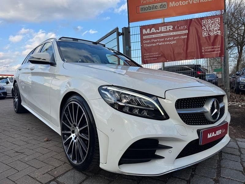 Gebraucht Mercedes C300 AMG 245 PS (180 kW) 2019 Weiß Limousine