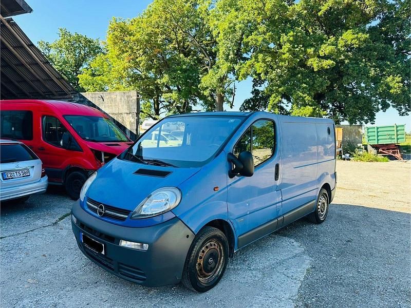 Blau Gebraucht 2002 Opel Vivaro Van | 2.999 € (Fairer Preis) - Bild 1/4