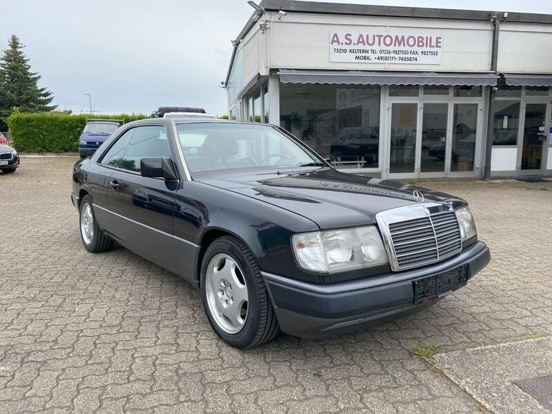 Schwarz Gebraucht 1988 Mercedes 230 Coupé | 13.960 € - Bild 1/4