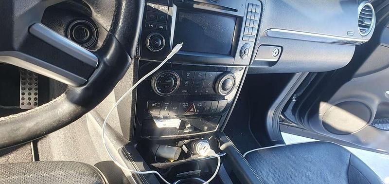 Gebraucht Mercedes ML350 Edition 231 PS (169 kW) 2011 SUV