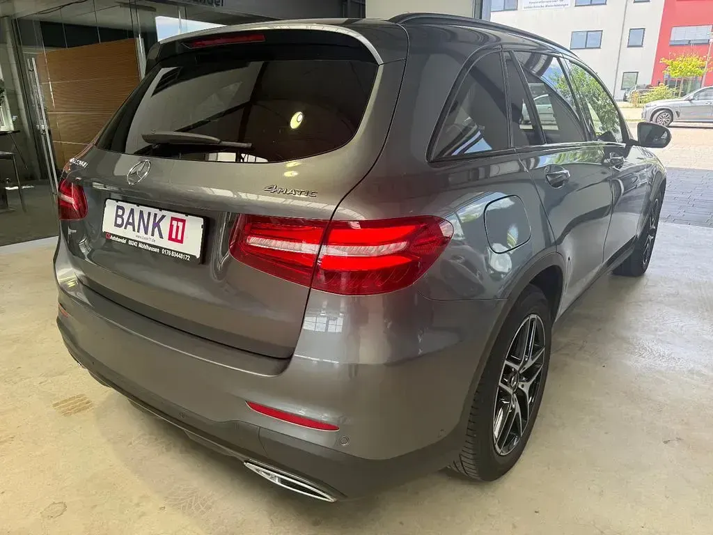 Gebraucht Mercedes GLC220 AMG line 170 PS (125 kW) 2019 Grau SUV