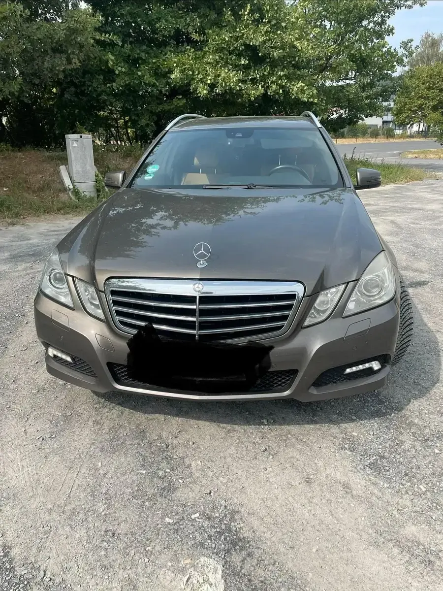 Gebraucht Mercedes E350 Avantgarde 231 PS (169 kW) 2010 Gold Kombi