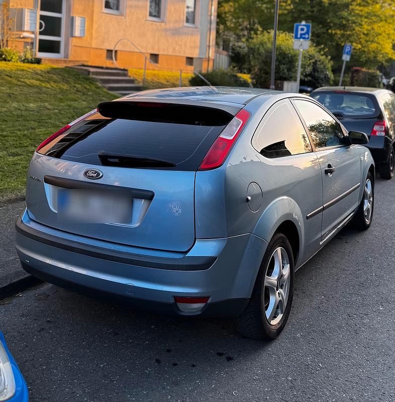 Używany Ford Focus 80 KM (58 kW) 2006 Niebieski Coupe