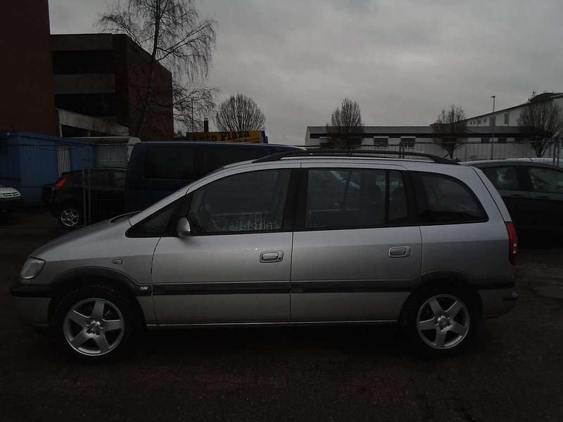 Gebraucht Opel Zafira Edition 125 PS (91 kW) 2004 Grau Van / Kleinbus