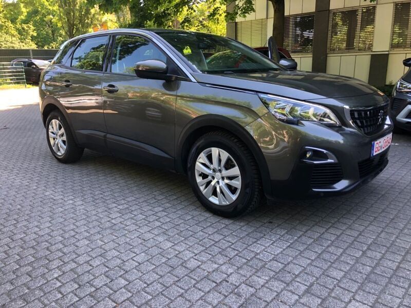 Grau Gebraucht 2019 Peugeot 3008 Active SUV | 14.700 € (Fairer Preis) - Bild 1/2