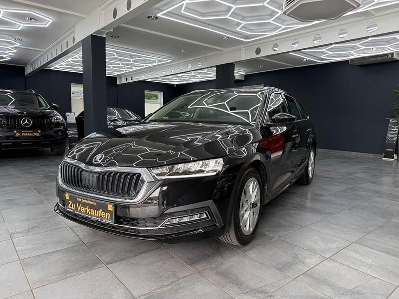 Schwarz Gebraucht 2022 Skoda Octavia Style Kombi | 22.999 € (Teuer) - Bild 1/4