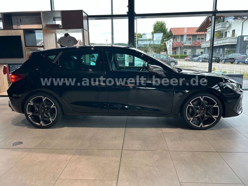 Neu Cupra Leon VZ 300 PS (220 kW) 2025 Schwarz Limousine