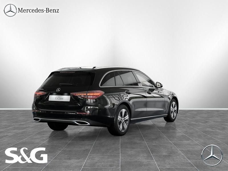 Gebraucht Mercedes C300e Avantgarde 313 PS (230 kW) 2025 Unilack schwarz Kombi
