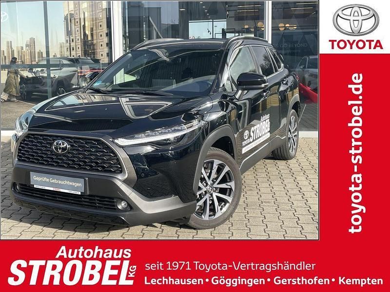 Tiefschwarz mica metallic Gebraucht 2024 Toyota Corolla Cross Team SUV | 34.780 € (Guter Preis) - Bild 1/4
