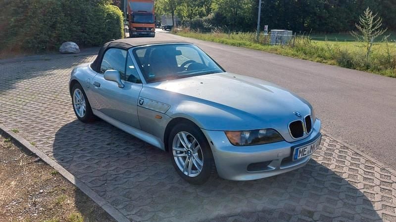 Silber Gebraucht 1998 BMW Z3 Cabrio | 6.900 € (Etwas zu teuer) - Bild 1/4