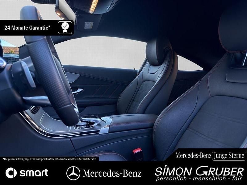 Gebraucht Mercedes C180 AMG 156 PS (114 kW) 2022 Schwarz Coupé