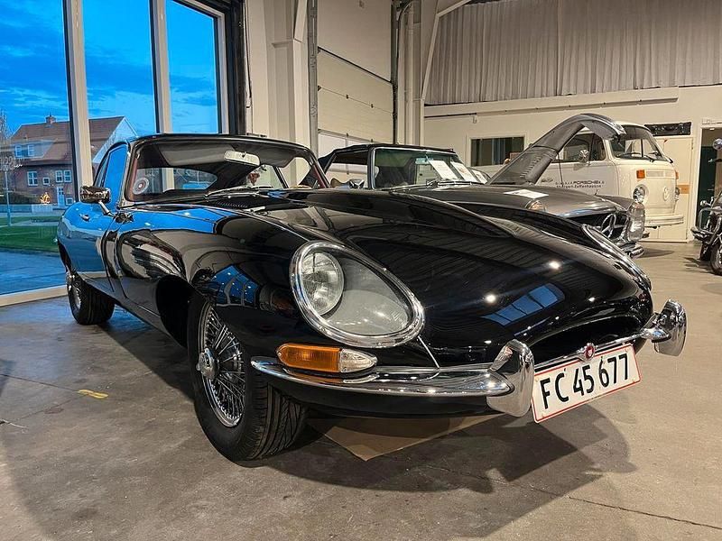 Schwarz Gebraucht 1963 Jaguar E-Type S Coupé | 93.900 € - Bild 1/4