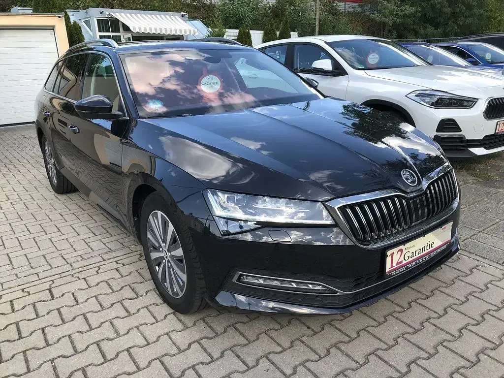 Gebraucht Skoda Superb Style 150 PS (110 kW) 2021 Schwarz Kombi