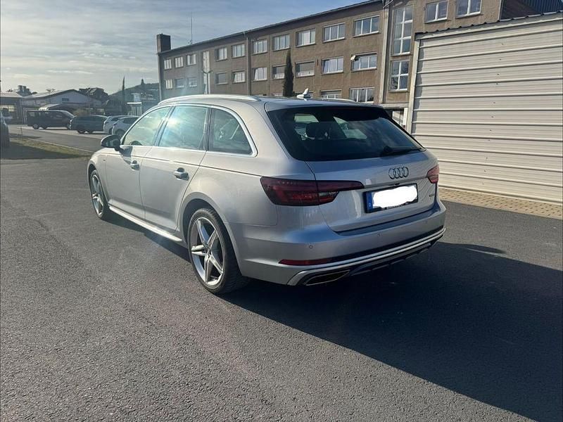 Gebraucht Audi A4 S-Line 190 PS (139 kW) 2019 Silber Kombi