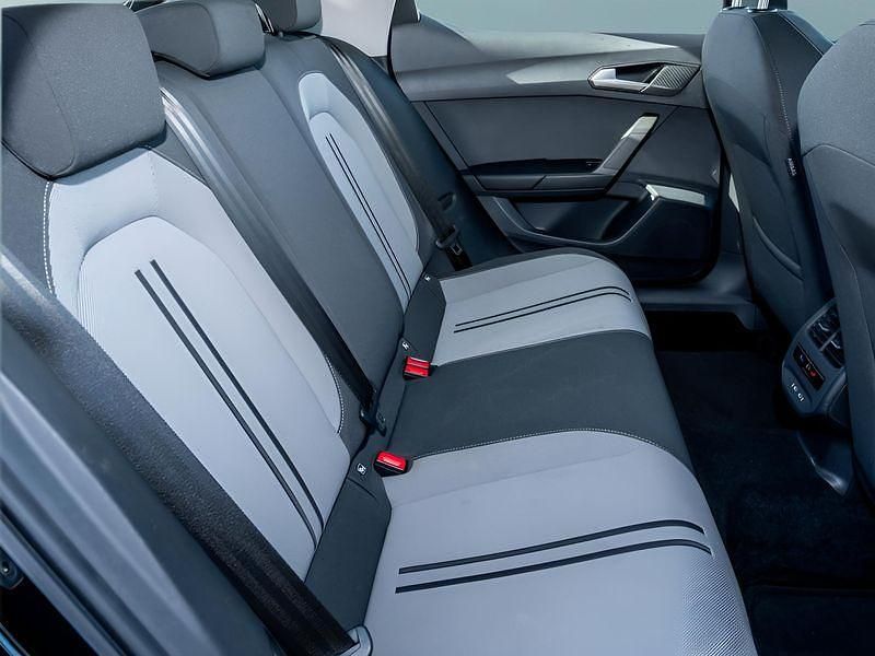 Gebraucht Seat Leon Style 116 PS (85 kW) 2022 Schwarz Kleinwagen