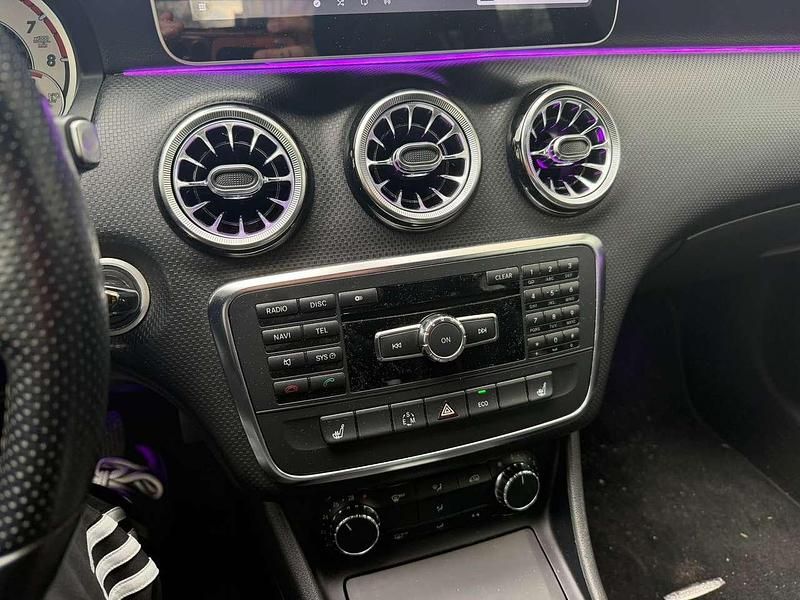 Gebraucht Mercedes A180 122 PS (89 kW) 2012 Weiß Kleinwagen