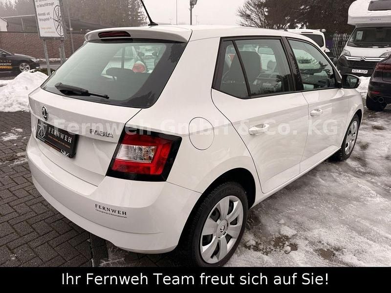 Gebraucht Skoda Fabia Ambition 105 PS (77 kW) 2015 Weiß Kleinwagen