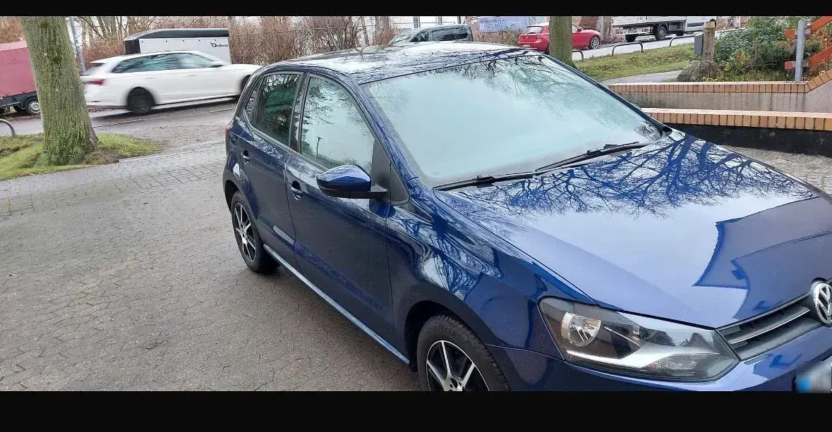 Second-hand VW Polo 60 CP (44 kW) 2011 Albastru Hatchback