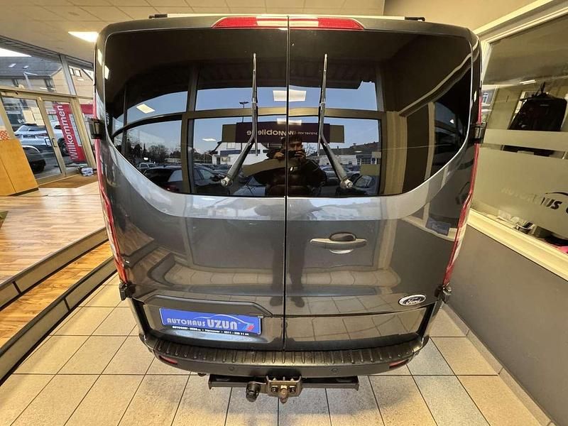 Gebraucht Ford Transit Custom 131 PS (96 kW) 2018 Grau Van / Kleinbus