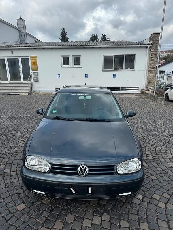 Gebraucht VW Golf IV 100 PS (73 kW) 2000 Grau Kleinwagen