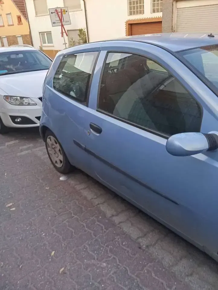 Gebraucht Fiat Punto 60 PS (44 kW) 2006 Blau Kleinwagen