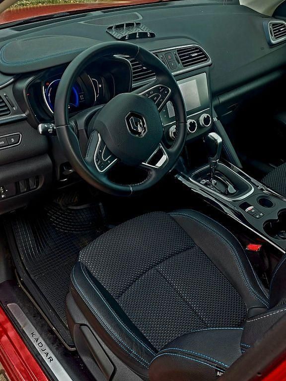 Gebraucht Renault Kadjar LIMITED 159 PS (116 kW) 2019 Rot SUV