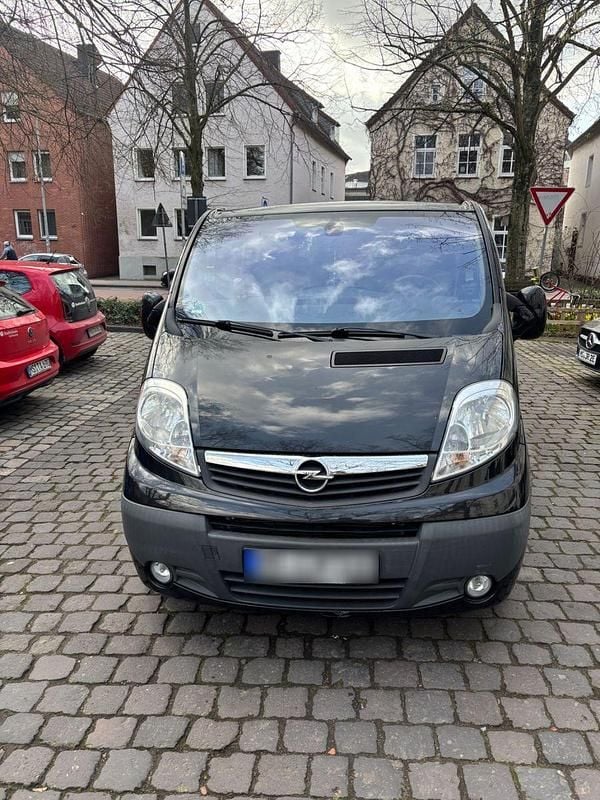 Gebraucht Opel Vivaro 114 PS (83 kW) 2014 Schwarz Van / Kleinbus